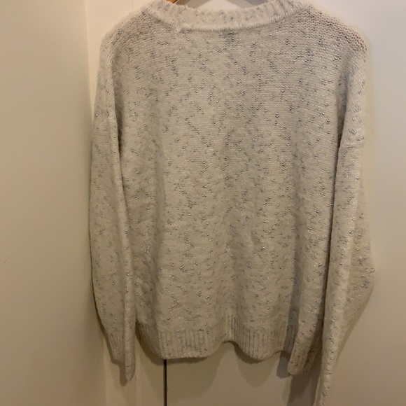 ANNE KLEIN SWEATER white with silver thread - Picture 3 of 11